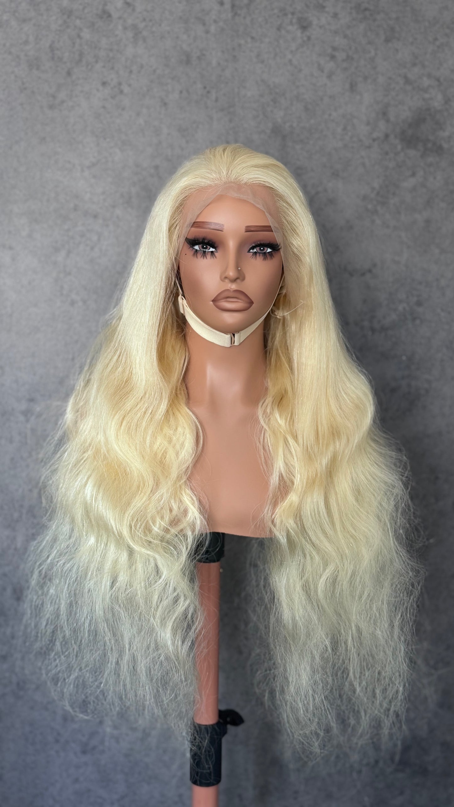 28 Inch Blonde Body Wave Wig